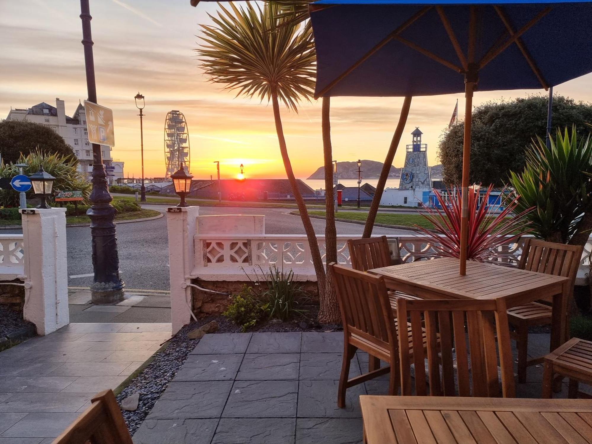 Min Y Don Llandudno (Adults Only) Hotel Bagian luar foto