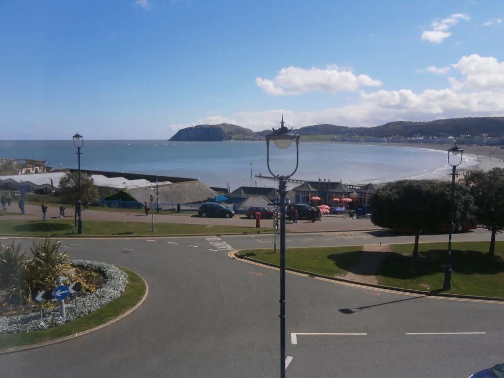 Min Y Don Llandudno (Adults Only) Hotel Bagian luar foto